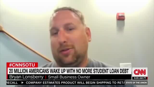 Warren Avoids Answering if Student Loan Forgiveness Is Unfair to Those Who’ve Fully Paid Their Loans