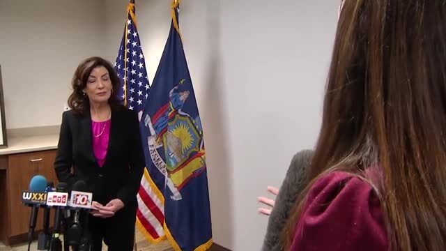 NY Gov. Hochul Refuses to Rehire Healthcare Workers Fired for Refusing Covid Vaccination Despite Hospitals’ Understaffing Crisis