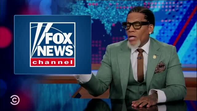 D.L. Hughley: It’s Hard For Jason Whitlock to See the Plight of Black People When ‘He Can’t Even See His Own D*ck’