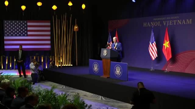 Joe Biden’s Staff Cuts Off a Rambling Joe Biden Mid-Sentence and Abruptly Ends His News Conference